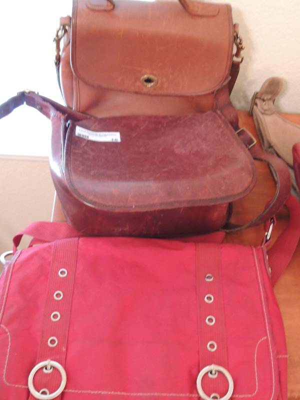 lot 16 image: COACH
