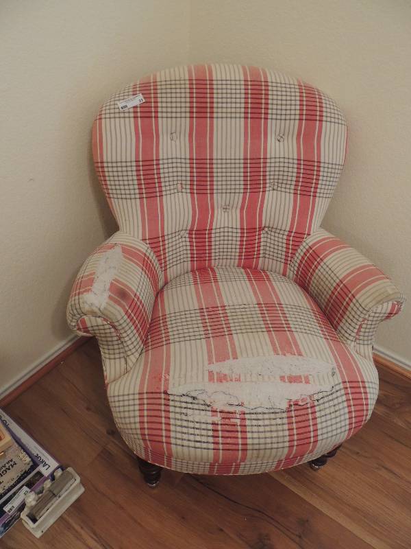 lot 22 image: Baker Furniture