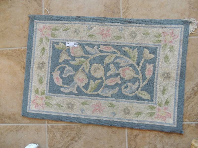 lot 59 image: RUGS