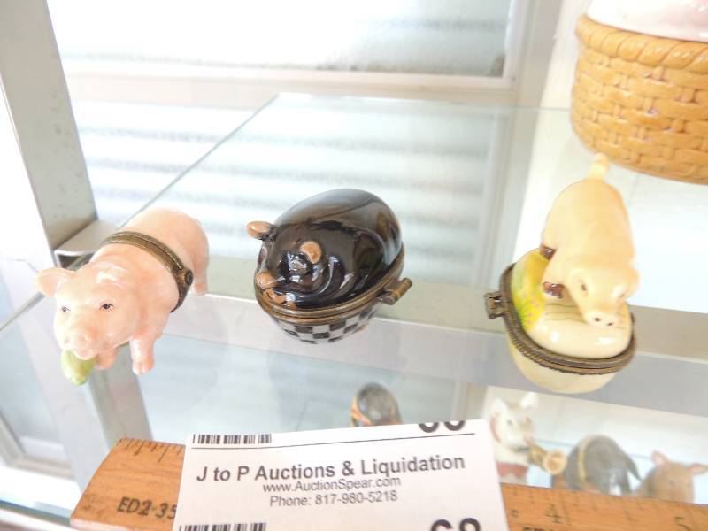 lot 68 image: PIGS