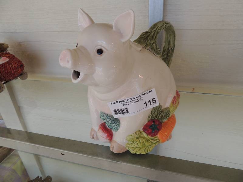 lot 115 image: FITZ & FLOYD - PIGS