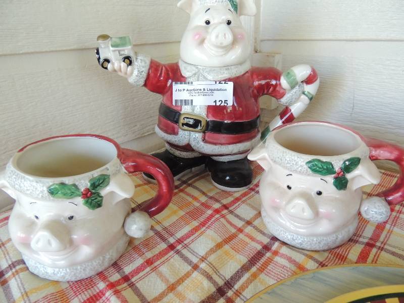 lot 125 image: FITZ & FLOYD - PIGS
