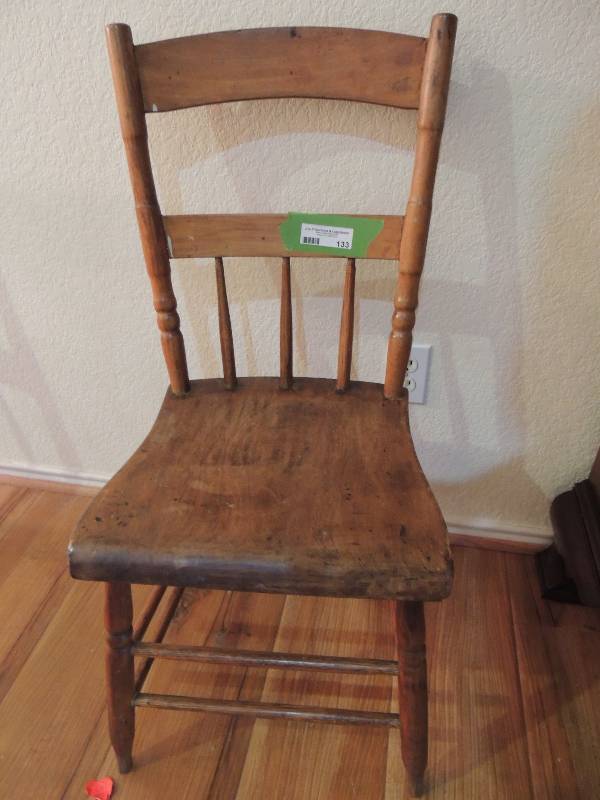 lot 133 image: ANTIQUE