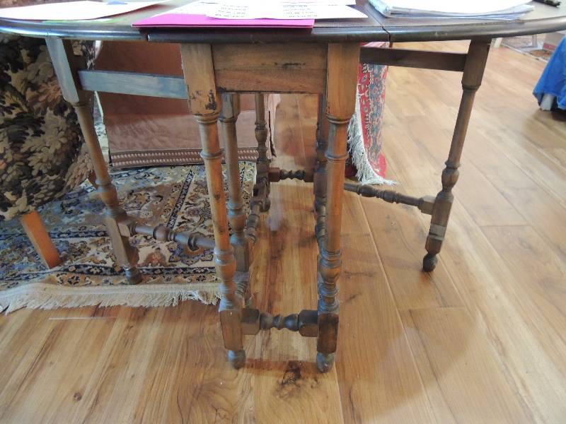 lot 134 image: ANTIQUE - BAKER FURNITURE
