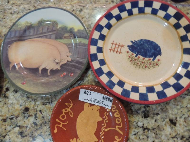 lot 138 image: PIGS - PLATES