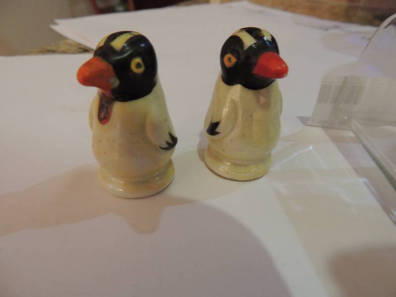 lot 141 image: GLASSWARE