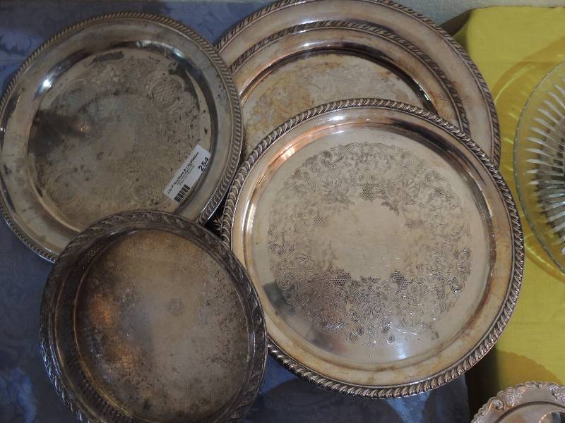 lot 254 image: SILVERPLATE