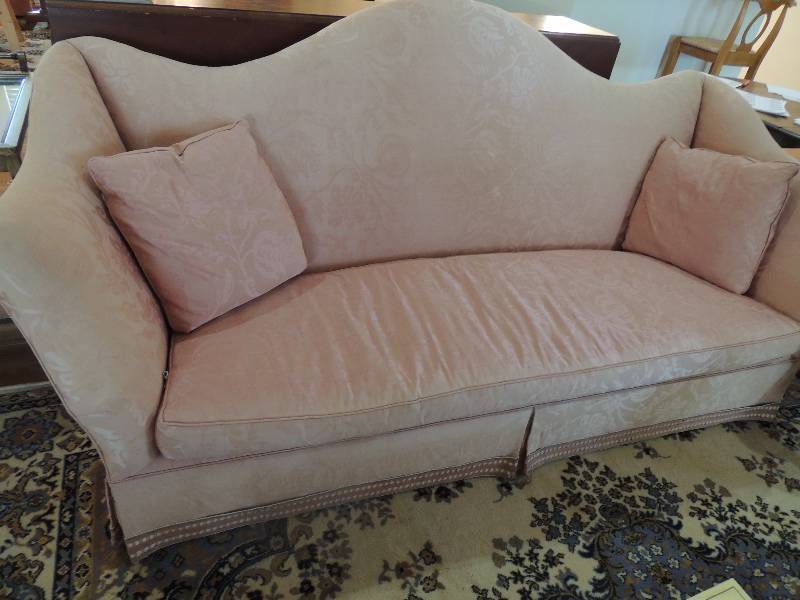 lot 232 image: Baker Furniture