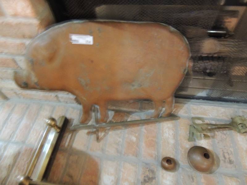 lot 234 image: PIG WEATHER VANE