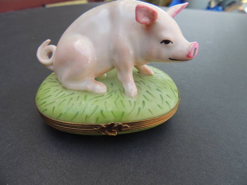lot 292 image: LIMOGES