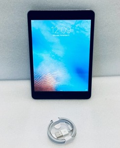 lot 65 image: Apple iPad Mini 1st Generation 16GB - BlackSpace Gray