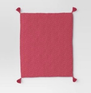 lot 67 image: New Threshold Textured Knit Throw Blanket with Tassels 60 x 50 - Pink