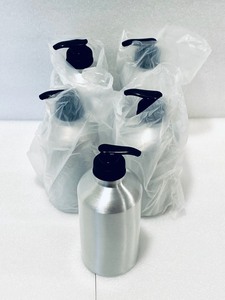 lot 131 image: Lot of 5 - New Aluminum Pumps #AP-12 12oz - SilverBlack