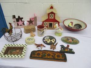 lot 18 image: Lot-Mixed Country Themed Decorations