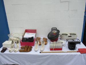 lot 34 image: Mixed Lot Of Items