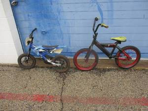 lot 55 image: 2-Kids Push Bikes, No Peddles
