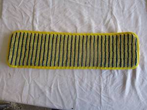 lot 116 image: Rubbermaid Commercial Products - #Q810, 6 pcs. 18 inch Microfiber Super Scrub Damp Mop Cover-Only
