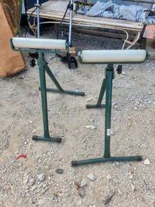 lot 80 image: Pair of adjustable roller stands