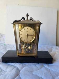 lot 19 image: Vintage Schatz brass and glass 400-day clock made in Germany