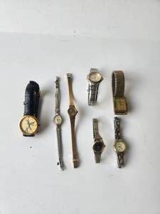 lot 21 image: Selection of watches