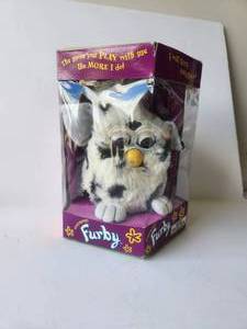 lot 41 image: Furby Toy