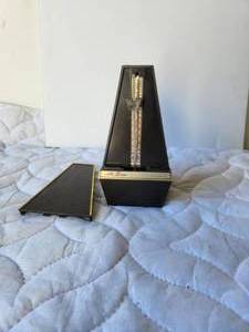 lot 53 image: Vintage Seth Thomas - metronome