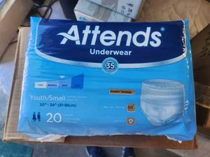 lot 81 image: Attends Dailey Underwear - Total of 8 packages of 20