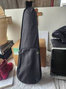 lot 84 image: Soft side violin case