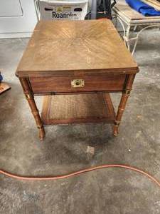 lot 110 image: Wood side table with drawer