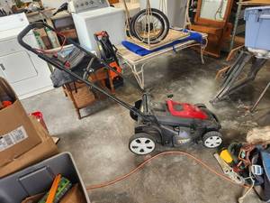 lot 113 image: Craftsman 40volt mower - no charger