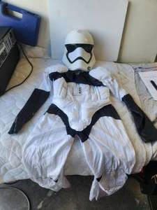 lot 125 image: Star Wars Storm Trooper costume