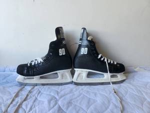 lot 142 image: Pair of Ice Skates by Champion 90