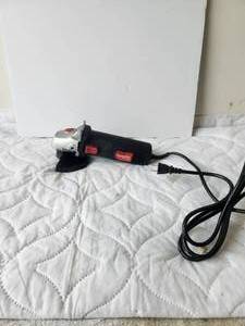 lot 211 image: 4-12 Angle grinder