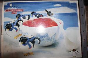 lot 9 image: Party Penguins Punch Bowl Set In Box