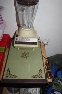 lot 32 image: Vintage Sunbeam Blender and Hot Plate Untested
