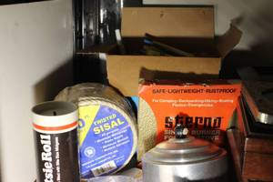 lot 36 image: Misc. Lot of Items, See Pictures.
