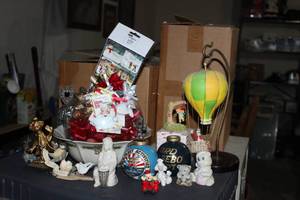 lot 76 image: Misc. Home Decor with Bows and Christmas Nametags included.