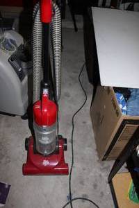 lot 110 image: Dirt Devil Vacuum cleaner, tested