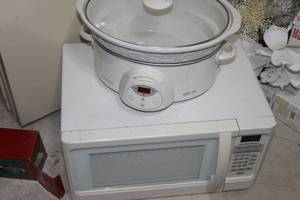 lot 136 image: Slow Cooker with Removeable Pot and White Microwave
