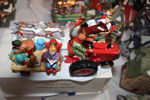 lot 188 image: 2 Vintage Studio 56, Hand Painted porcelain Christmas Village Pieces