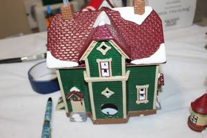 lot 205 image: Vintage Studio 56 Hand Painted Porcelain Christmas Village Piece