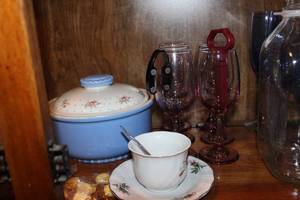 lot 284 image: Casserole Dish and Glasses Pictured as Shown