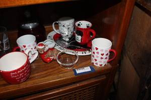 lot 287 image: Kitchen Dishes Pictured as Shown