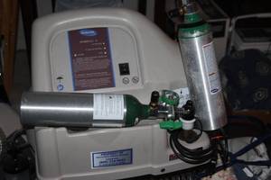 lot 163 image: Invocare Homefill II System and 2 Oxygen Tanks