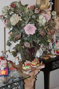 lot 255 image: Beautiful Floral Arrangement, Ceramic Train and Bears and Column