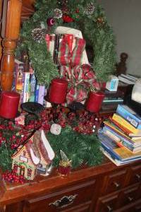 lot 264 image: Cranberry Christmas Decor, Wreath, Studio 56 House, Candle Holder