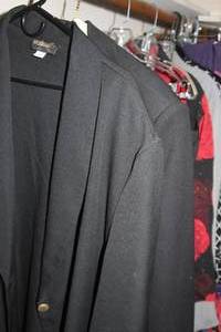 lot 199 image: Womens Plus size Clothing 3x-5x Variety of styles, colors and patterns see photos