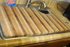 lot 382 image: Large Cutting Block to fit over Sink as shown in picture