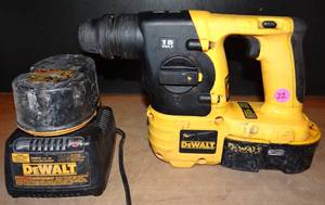 lot 22 image: DeWalt DC212 78-Inch 18V Cordless SDS Hammer Drill w2 Batteries & Charger - UNTESTED