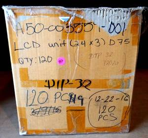 lot 41 image: LARGE CASE - A50-003559-001 LCD UNITS AS SHOWN